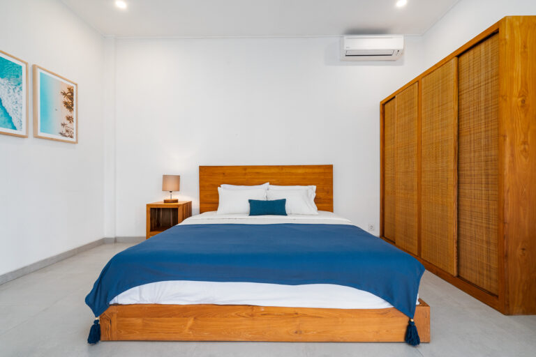 private deluxe room at surf camp in Bali